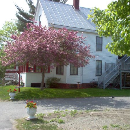 Parks Edge Inn Millinocket ภายนอก รูปภาพ