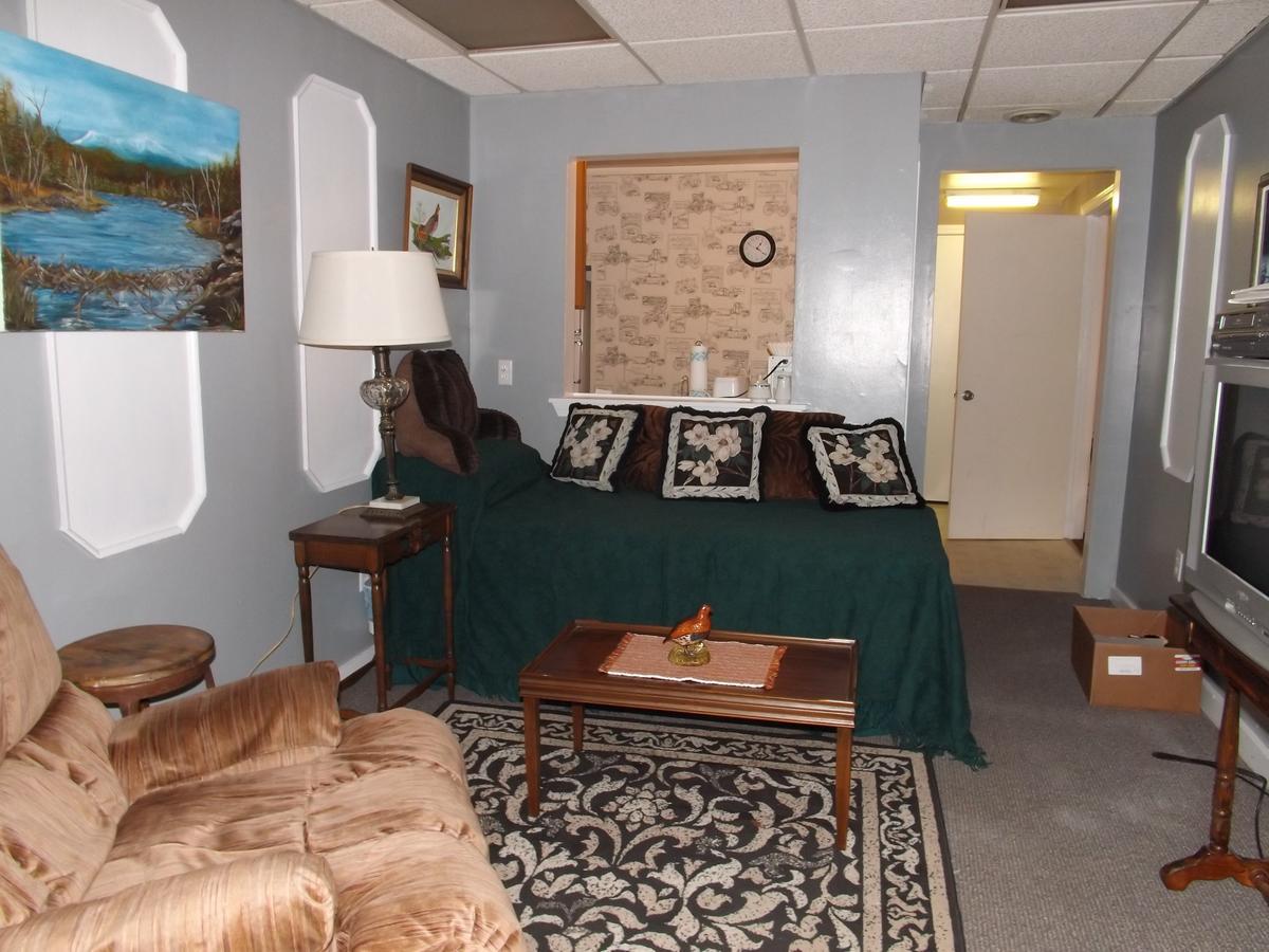 Parks Edge Inn Millinocket ภายนอก รูปภาพ
