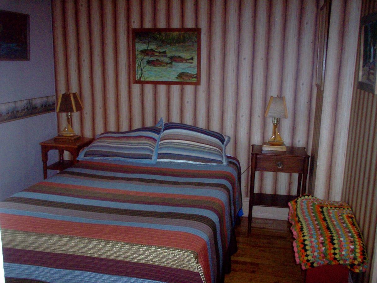 Parks Edge Inn Millinocket ภายนอก รูปภาพ